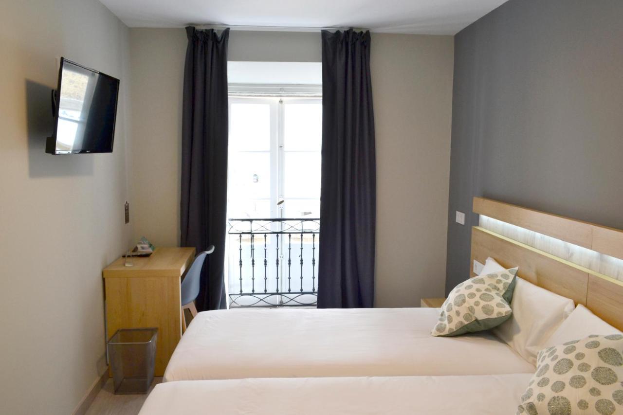 Quarto Twin Standard