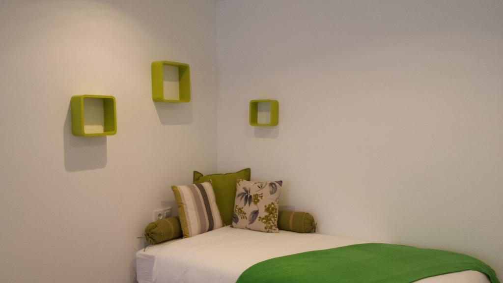 Twin Room with Shared Bathroom,140694906:JPEG