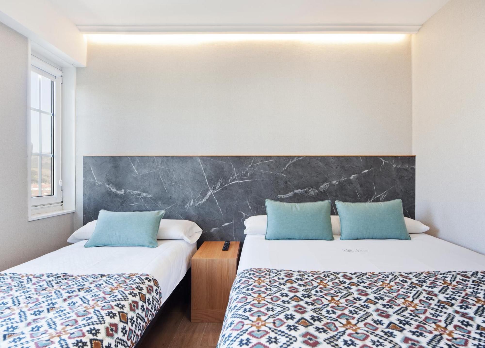 Double Room Extra Bed,1363883330:JPEG