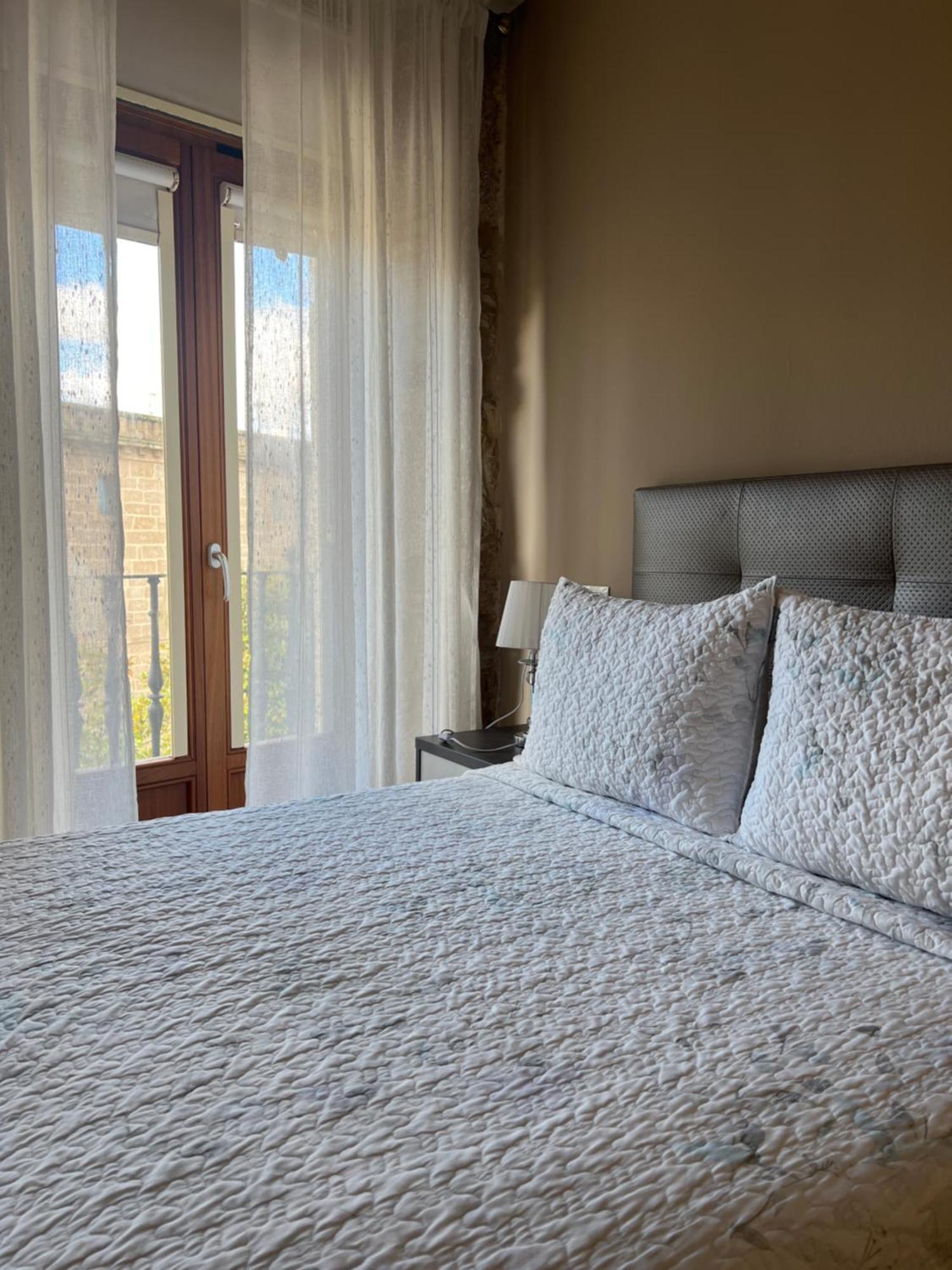 Quarto Duplo com Varanda