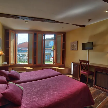 Hostal Santo Grial-3