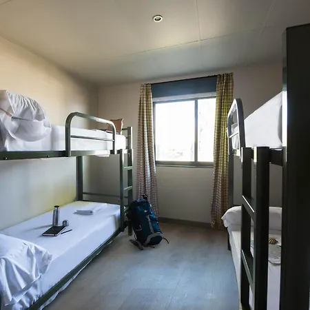 Albergue Monte Do Gozo-2